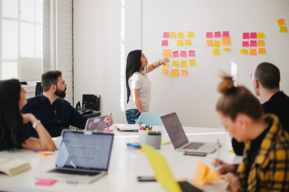 Gestiona proyectos, partes de trabajo y tu equipo en campo